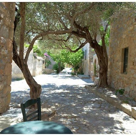 Nefeli Castle Stone House Inside The Fortress Monemvasia Bagian luar foto
