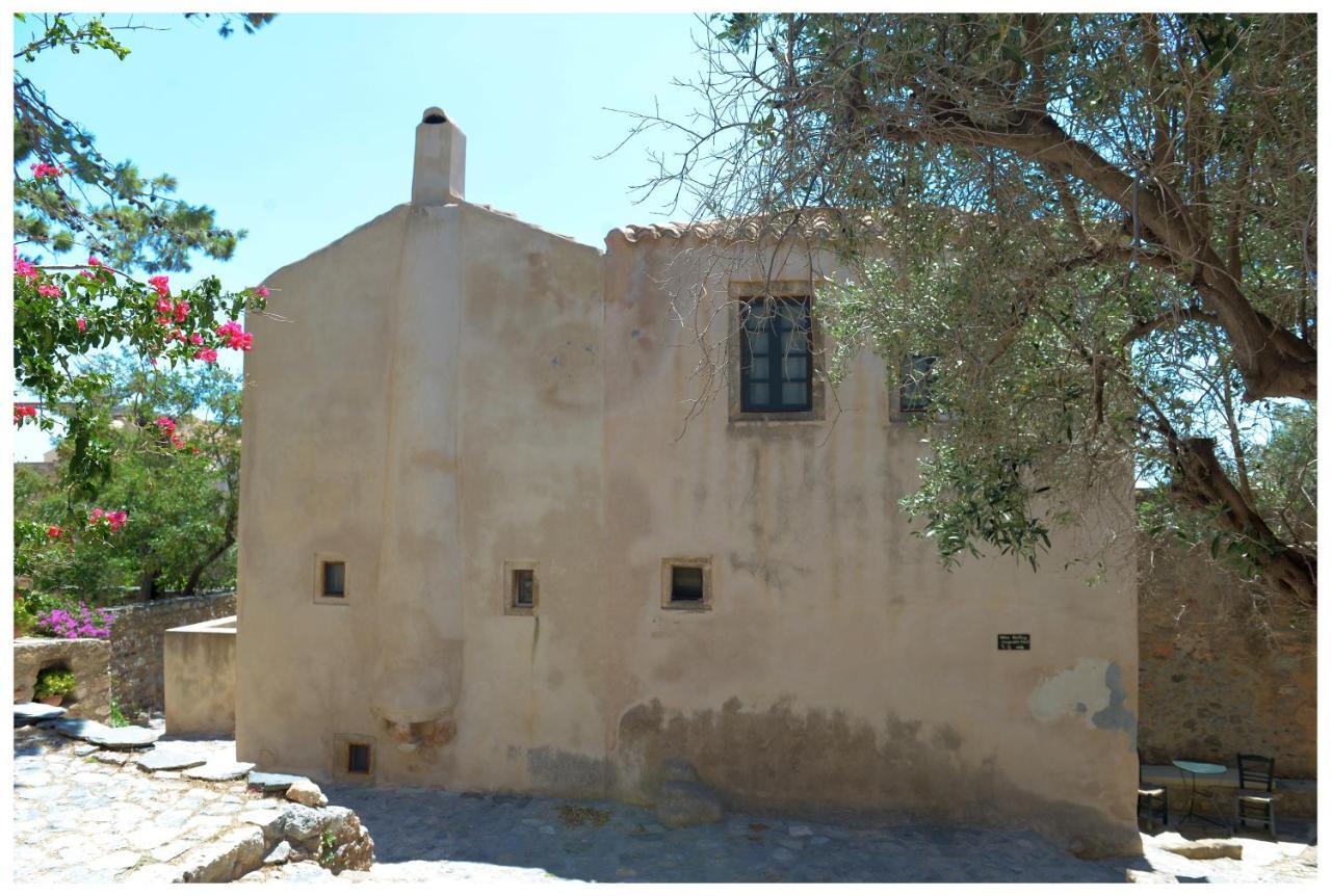 Nefeli Castle Stone House Inside The Fortress Monemvasia Bagian luar foto