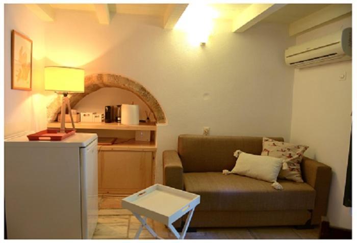 Nefeli Castle Stone House Inside The Fortress Monemvasia Bagian luar foto